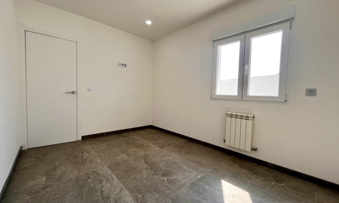 Segunda mano - Villa -
Los Balcones - Costa Blanca