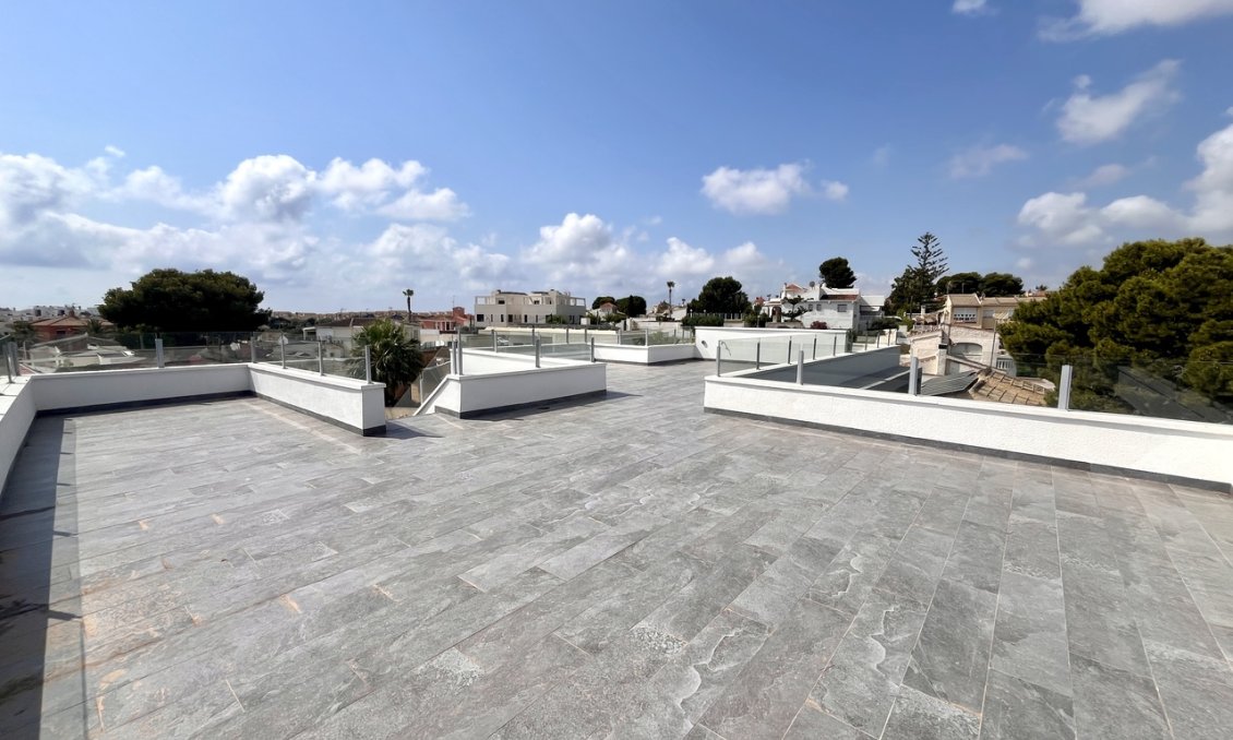 Segunda mano - Villa -
Los Balcones - Costa Blanca
