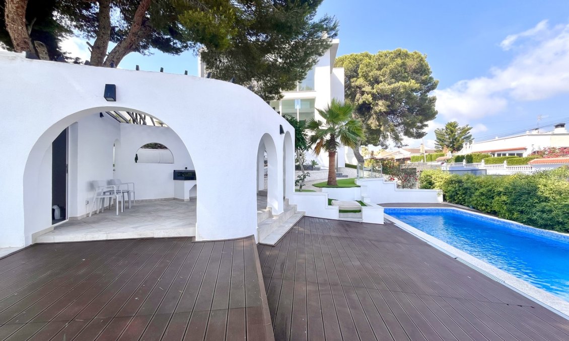Segunda mano - Villa -
Los Balcones - Costa Blanca