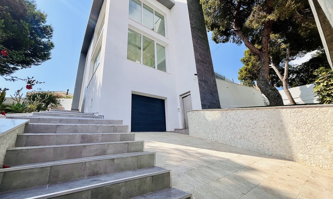 Segunda mano - Villa -
Los Balcones - Costa Blanca