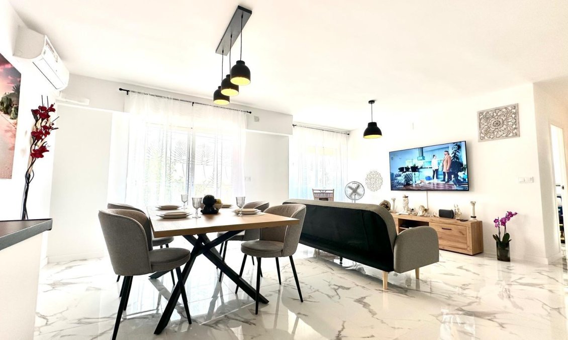 Wiederverkauf - Wohnung -
Torrevieja - Punta Prima