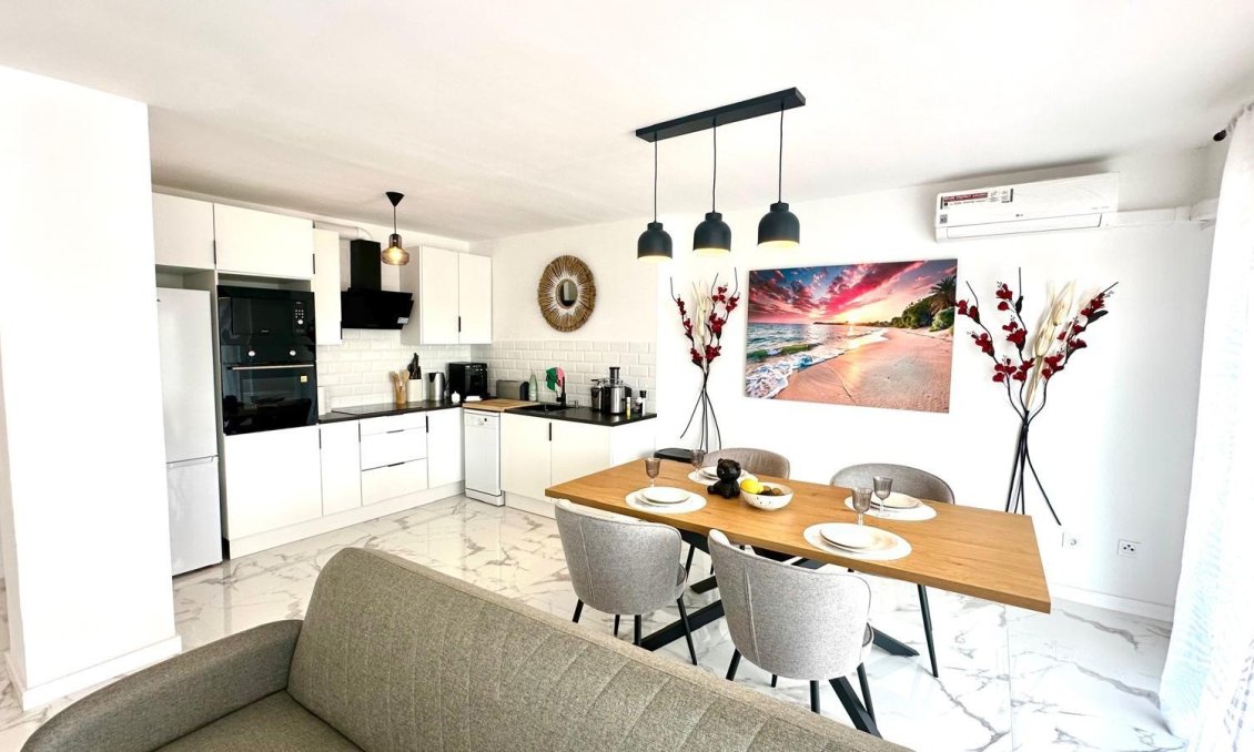 Wiederverkauf - Wohnung -
Torrevieja - Punta Prima