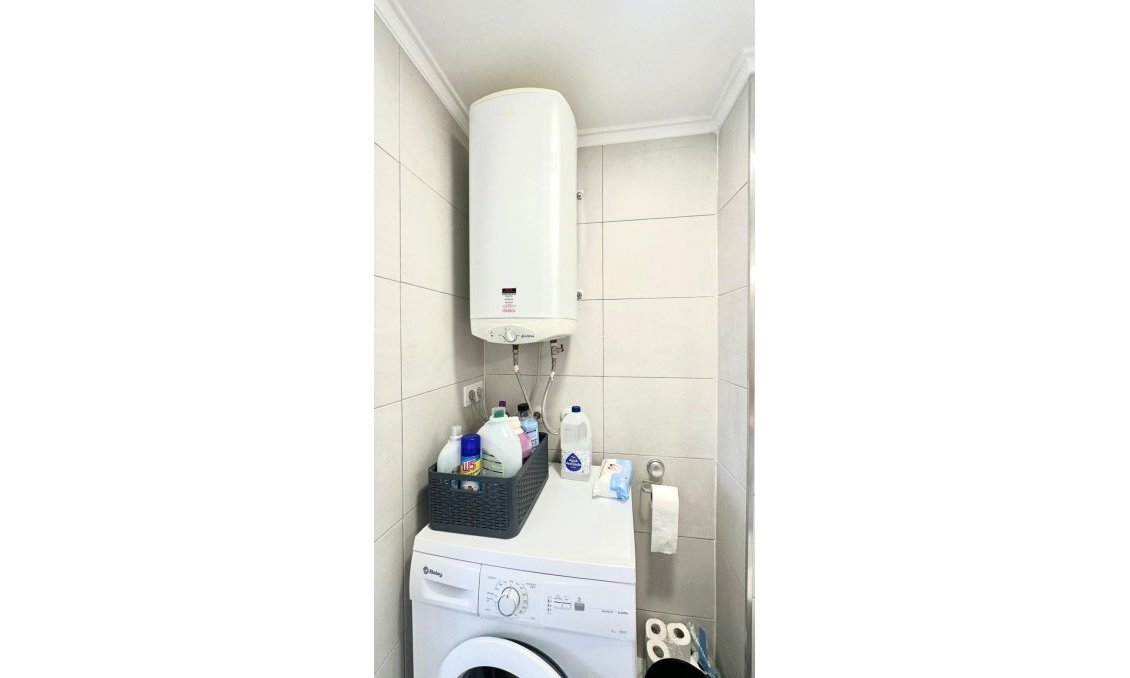 Wiederverkauf - Wohnung -
Torrevieja - Punta Prima