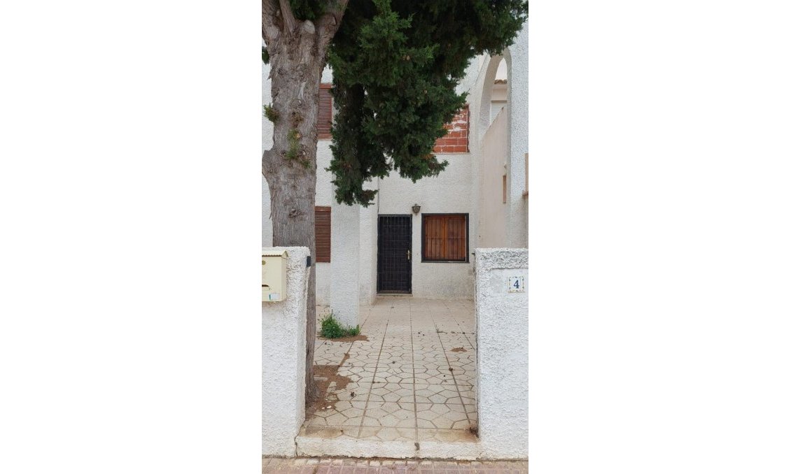 Wiederverkauf - Town House -
Torrevieja - Aguas Nuevas