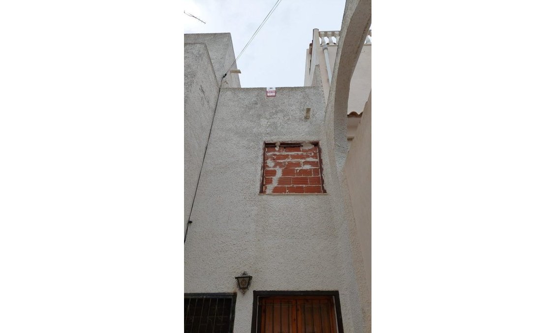Wiederverkauf - Town House -
Torrevieja - Aguas Nuevas