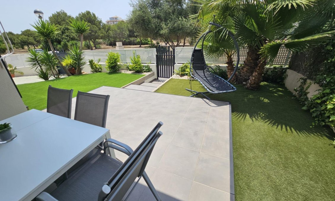 Segunda mano - Villa -
Orihuela Costa - La Regia