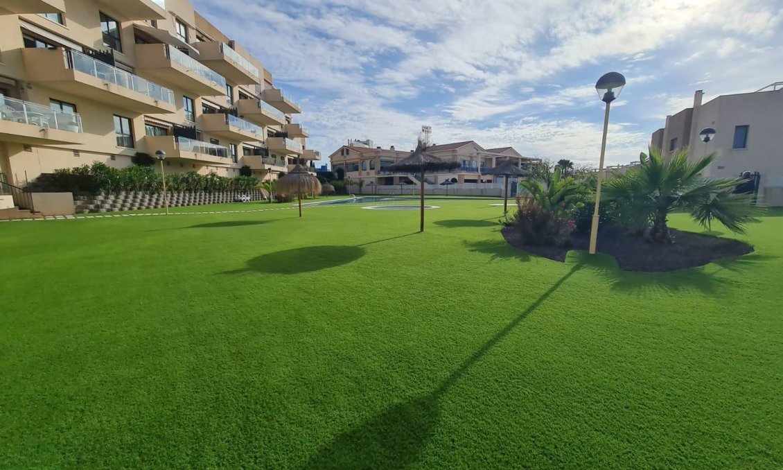 Segunda mano - Villa -
Orihuela Costa - La Regia