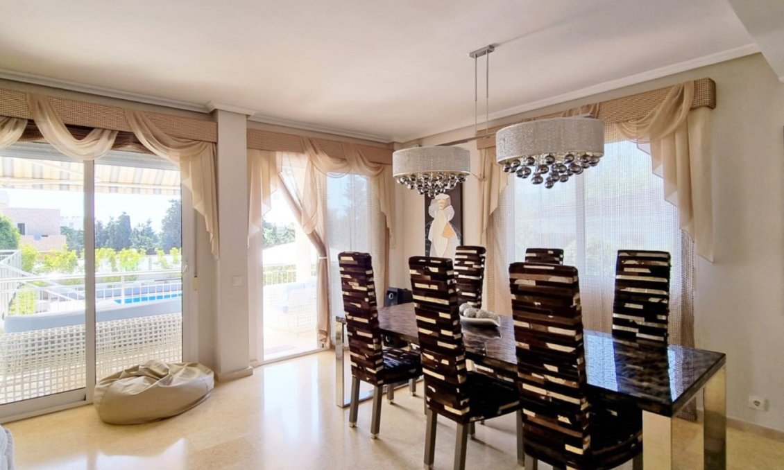 Segunda mano - Villa -
Torrevieja - Costa Blanca