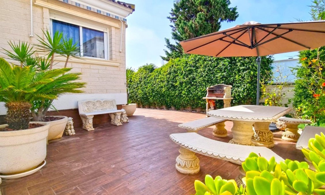 Segunda mano - Villa -
Torrevieja - Costa Blanca