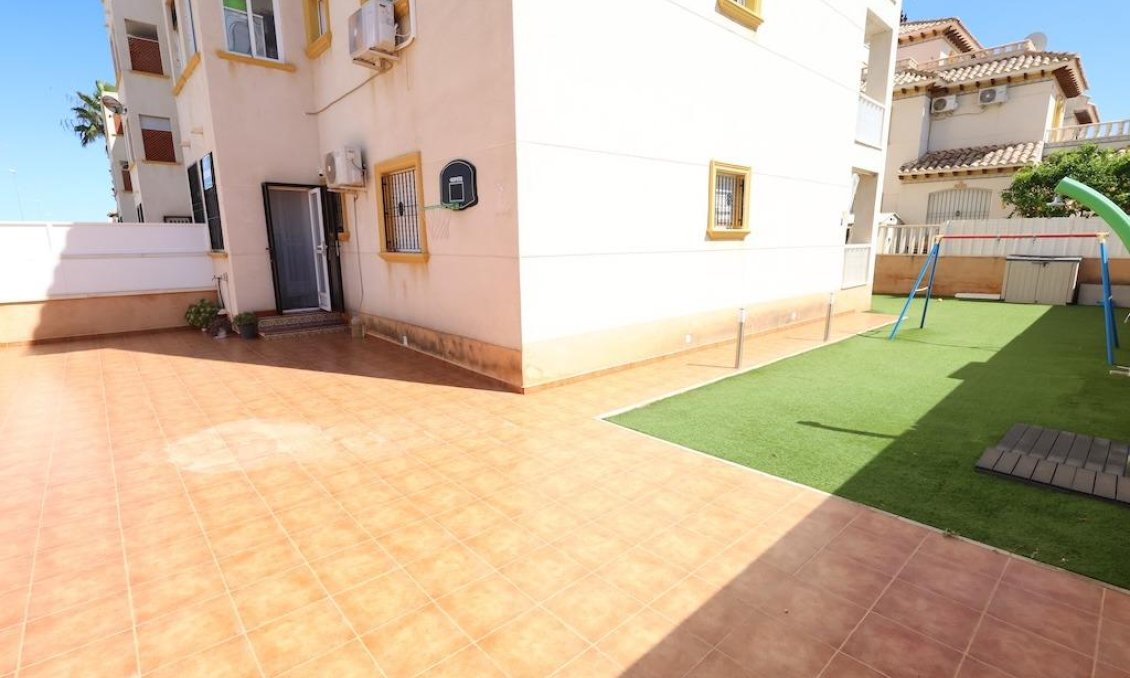 Segunda mano - Apartamento -
Orihuela Costa - Costa Blanca