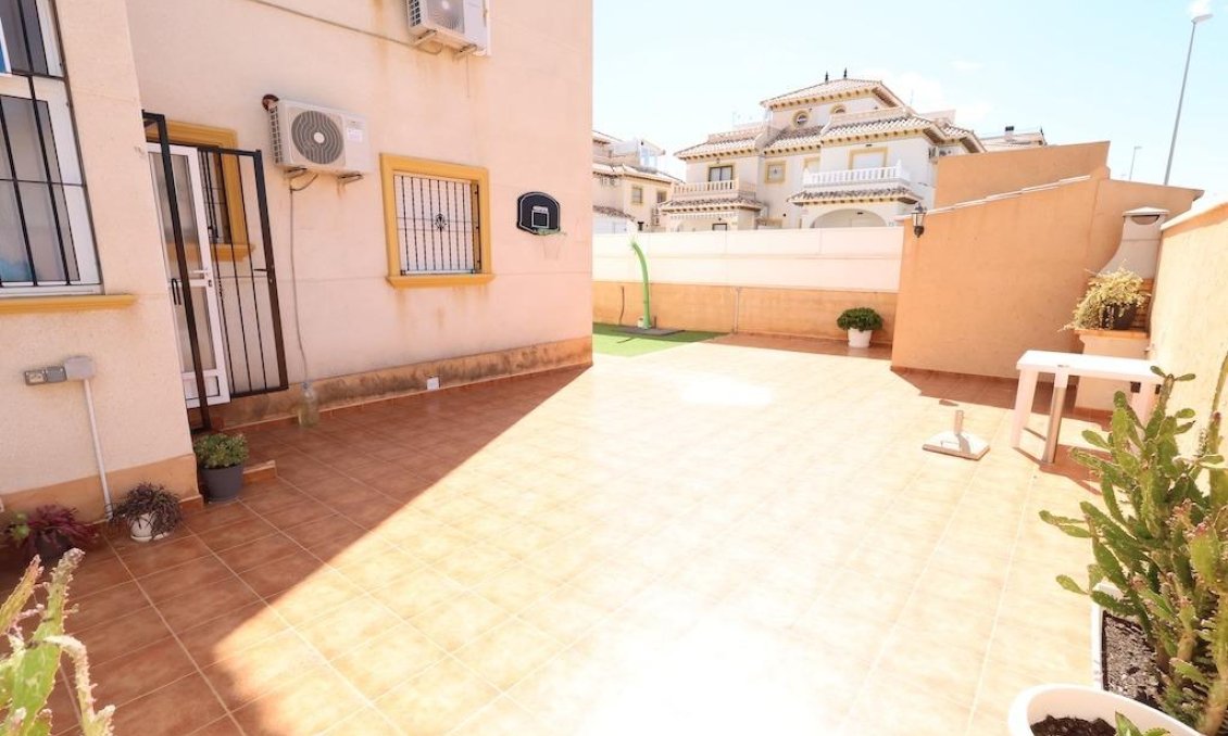 Segunda mano - Apartamento -
Orihuela Costa - Costa Blanca