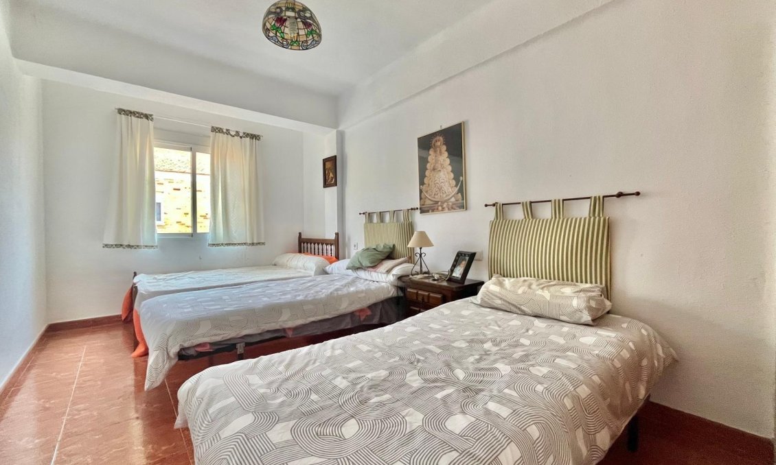 Segunda mano - Apartamento -
Torrevieja - Estacion De Autobuses