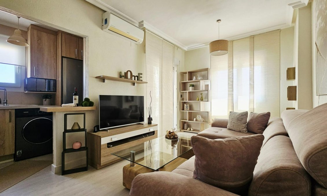 Használt Ingatlanok - Apartman -
Torrevieja - Nueva Torrevieja