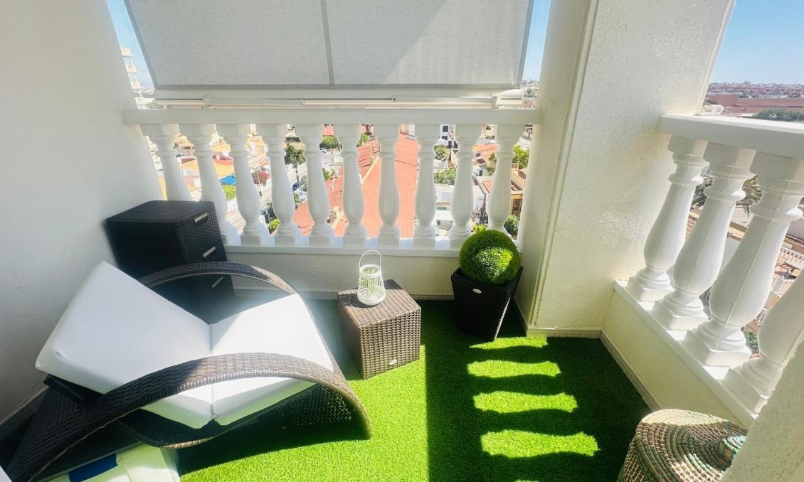 Használt Ingatlanok - Apartman -
Torrevieja - Nueva Torrevieja