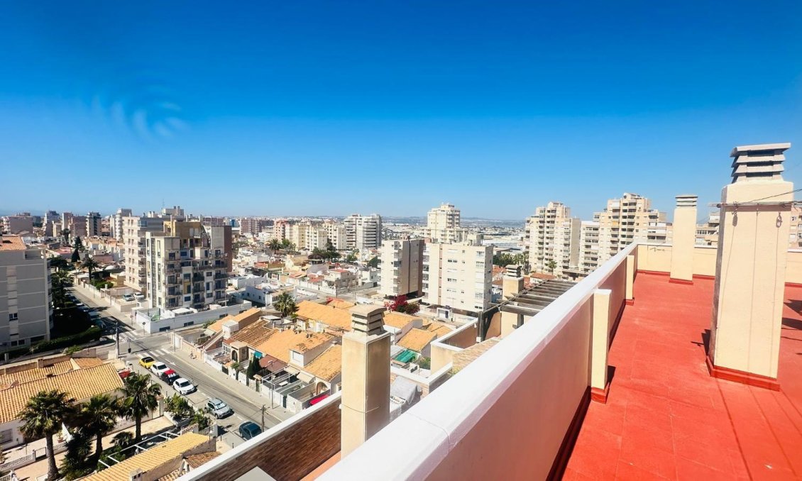 Használt Ingatlanok - Apartman -
Torrevieja - Nueva Torrevieja