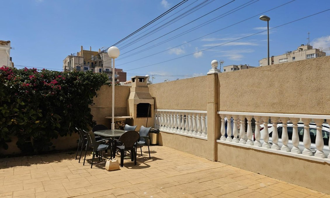 Használt Ingatlanok - Apartman -
Torrevieja - Nueva Torrevieja