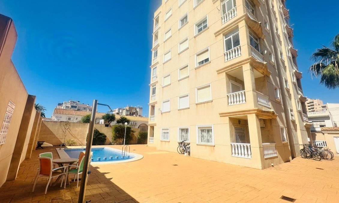 Használt Ingatlanok - Apartman -
Torrevieja - Nueva Torrevieja