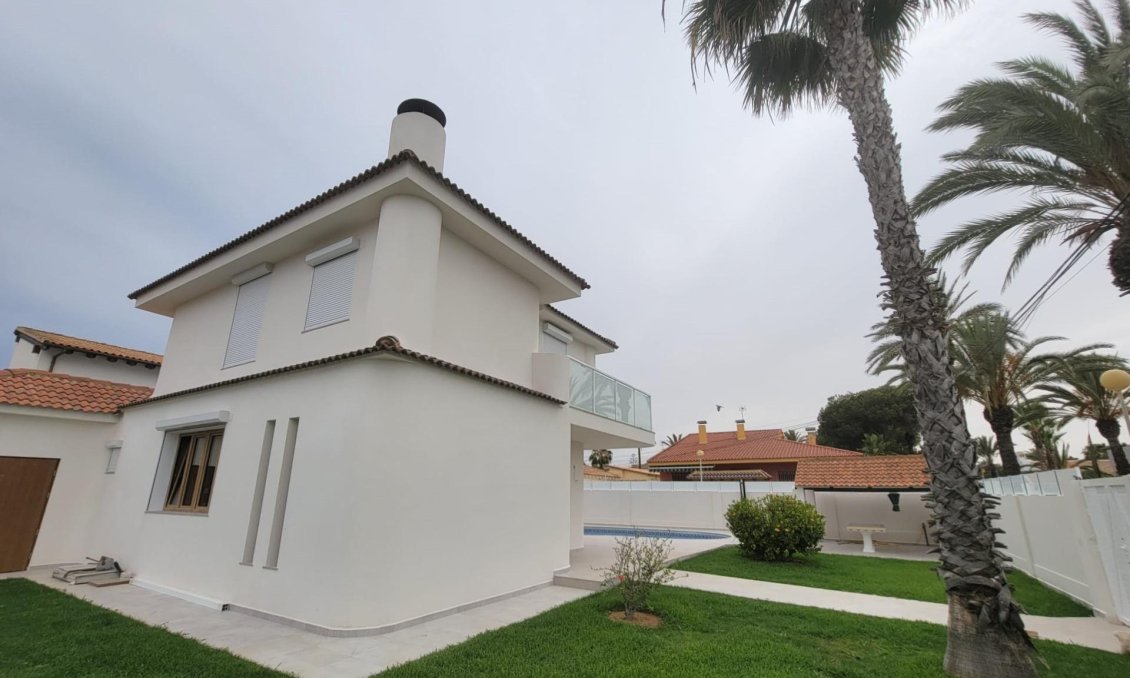 Wiederverkauf - Villa -
Orihuela Costa - Cabo Roig