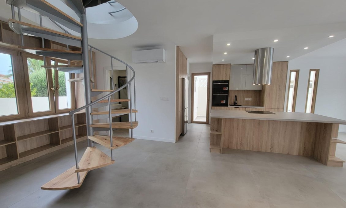 Wiederverkauf - Villa -
Orihuela Costa - Cabo Roig