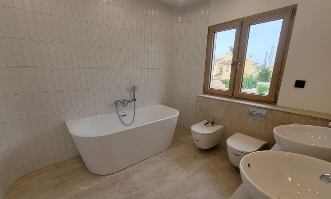 Wiederverkauf - Villa -
Orihuela Costa - Cabo Roig