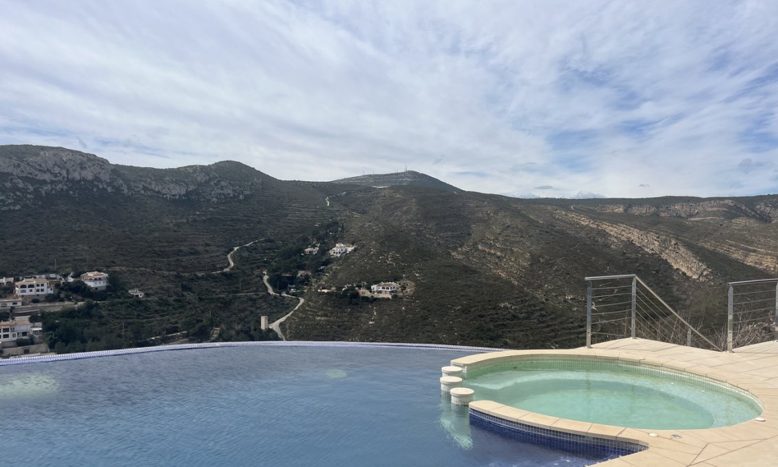 Segunda mano - Villa -
Jávea - Costa Blanca