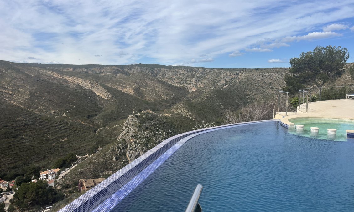 Segunda mano - Villa -
Jávea - Costa Blanca