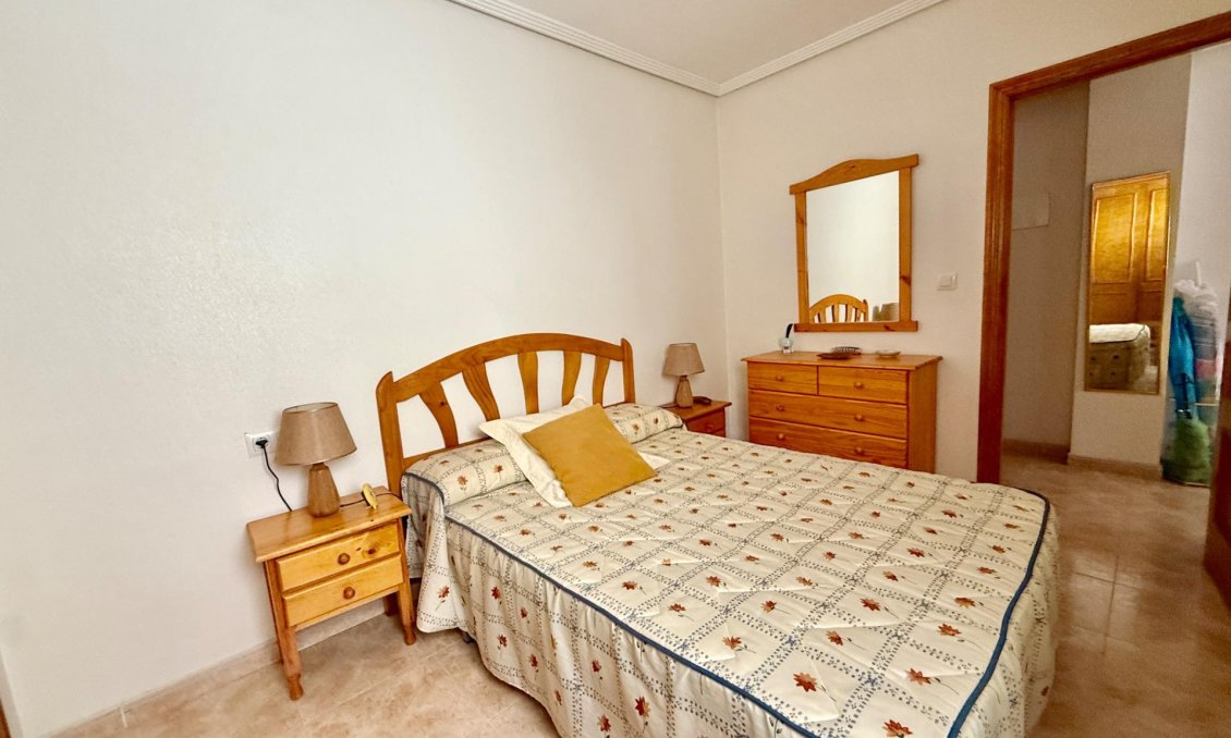Wiederverkauf - Wohnung -
Torrevieja - PARQUE DE LAS NACIONES