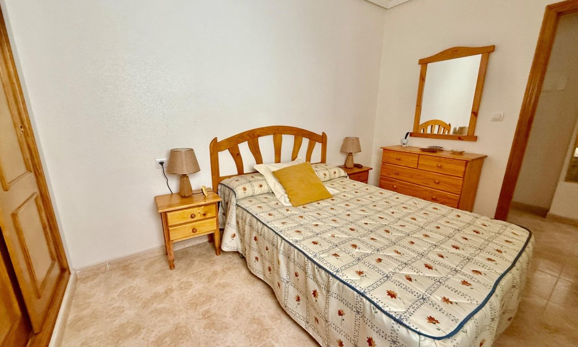 Wiederverkauf - Wohnung -
Torrevieja - PARQUE DE LAS NACIONES