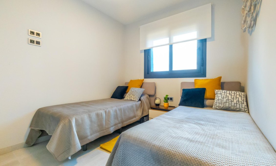 Segunda mano - Apartamento -
Benidorm - Playa de Poniente