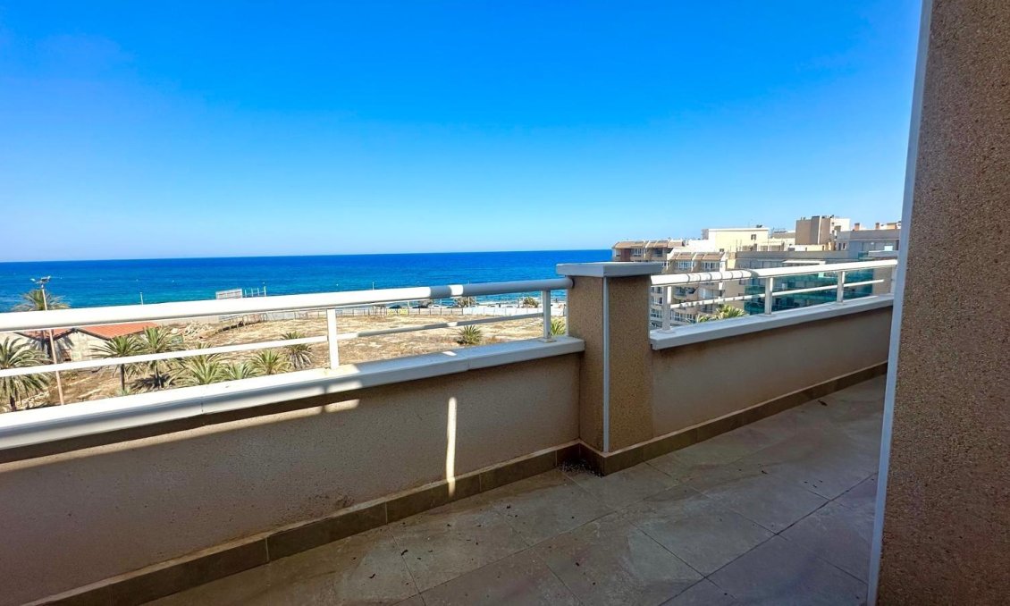 Segunda mano - Ático -
Torrevieja - Playa del Cura