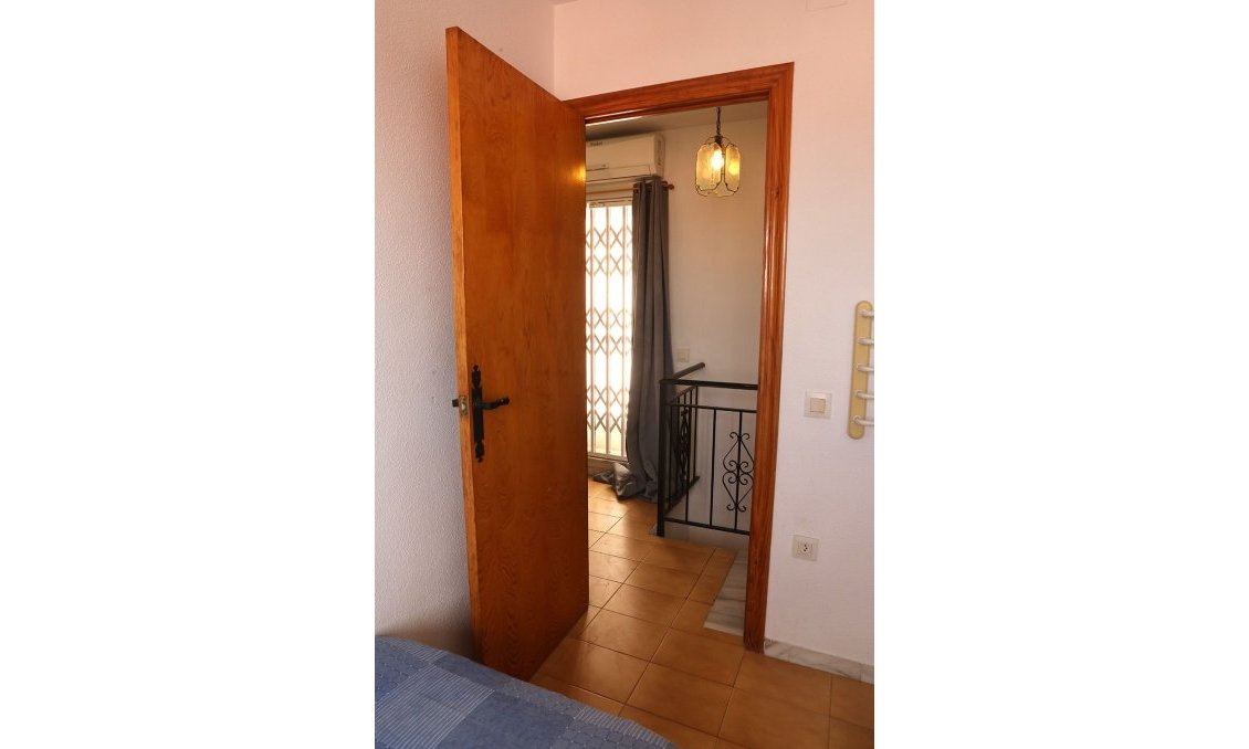 Használt Ingatlanok - Kétszintes lakás -
Torrevieja - Costa Blanca