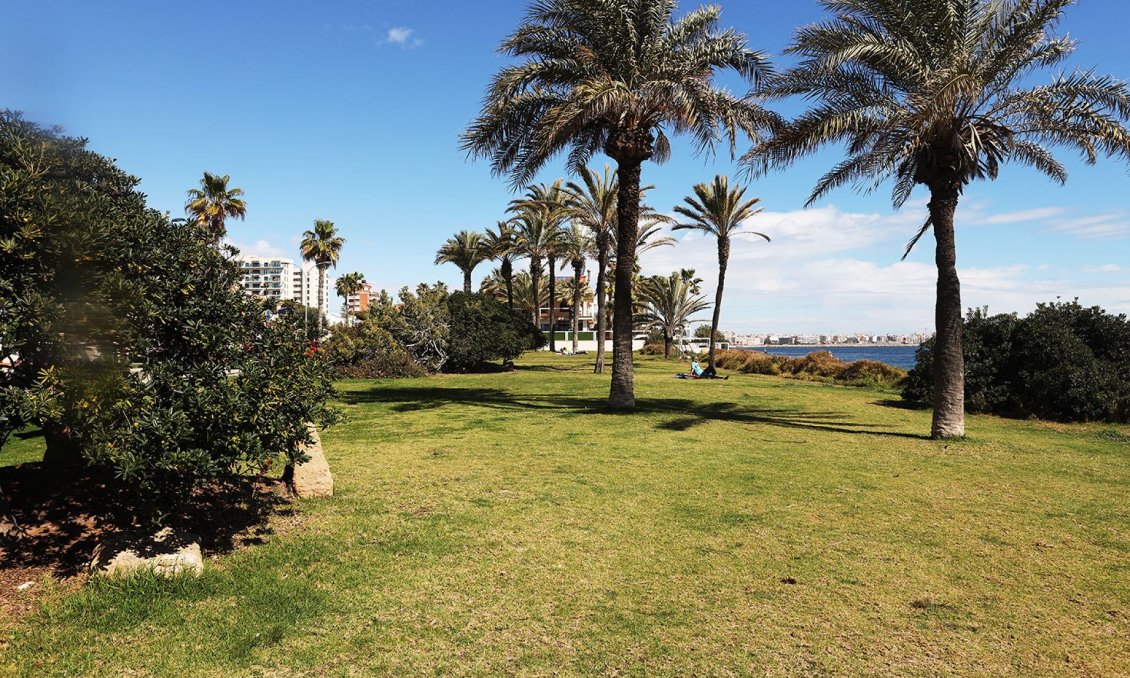 Használt Ingatlanok - Kétszintes lakás -
Torrevieja - Costa Blanca
