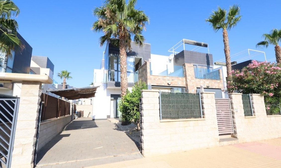 Segunda mano - Town House -
Orihuela Costa - Costa Blanca