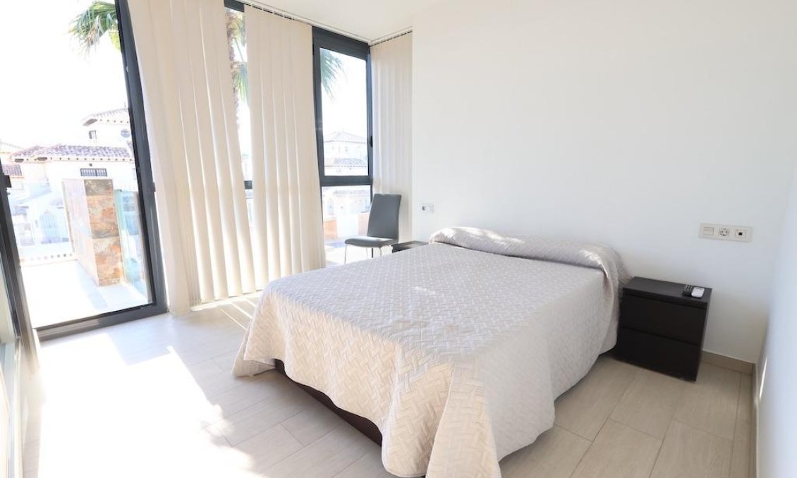 Segunda mano - Town House -
Orihuela Costa - Costa Blanca