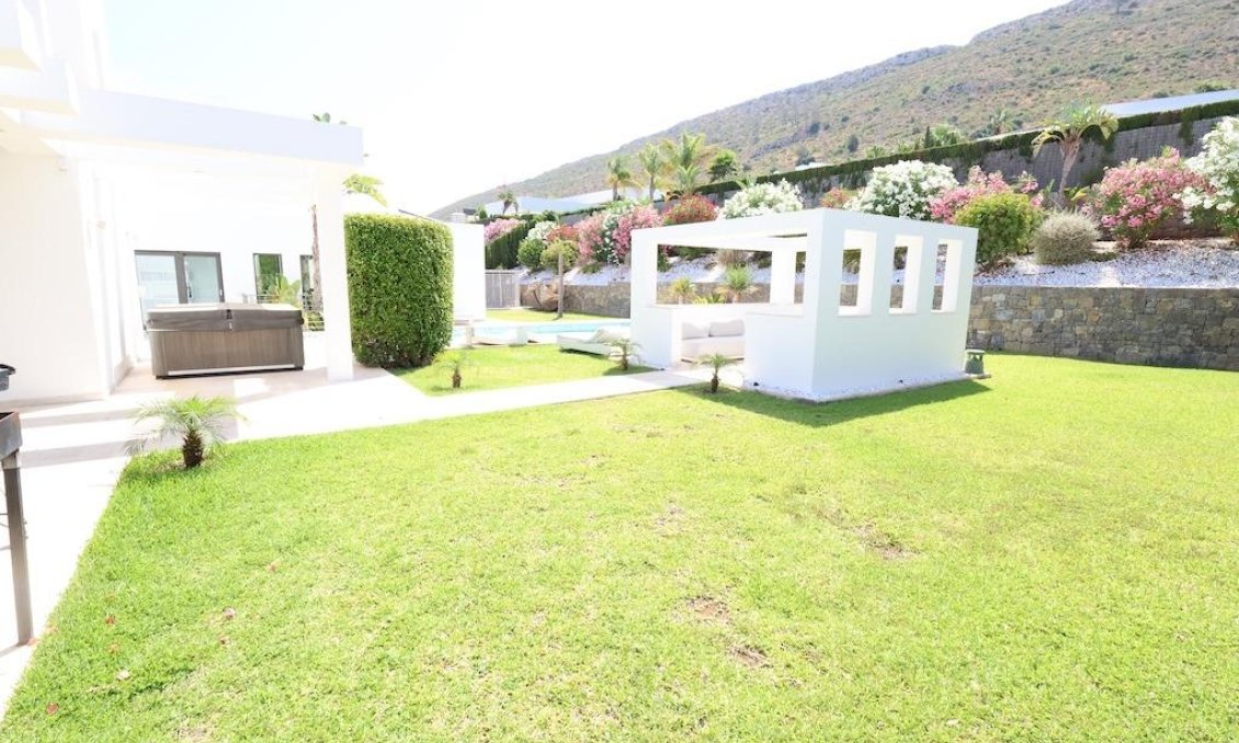 Segunda mano - Villa -
Jávea - Costa Blanca