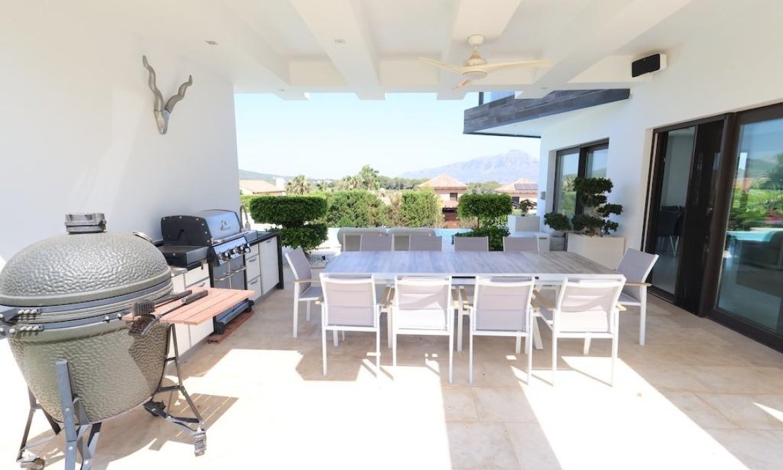 Segunda mano - Villa -
Jávea - Costa Blanca