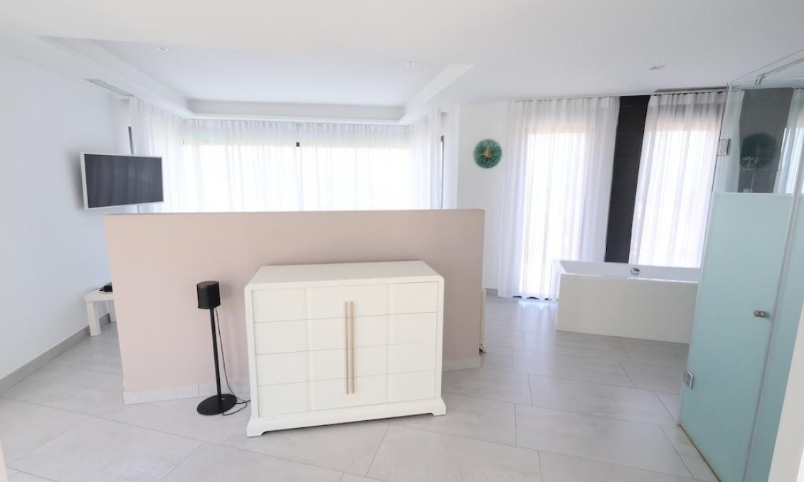 Segunda mano - Villa -
Jávea - Costa Blanca