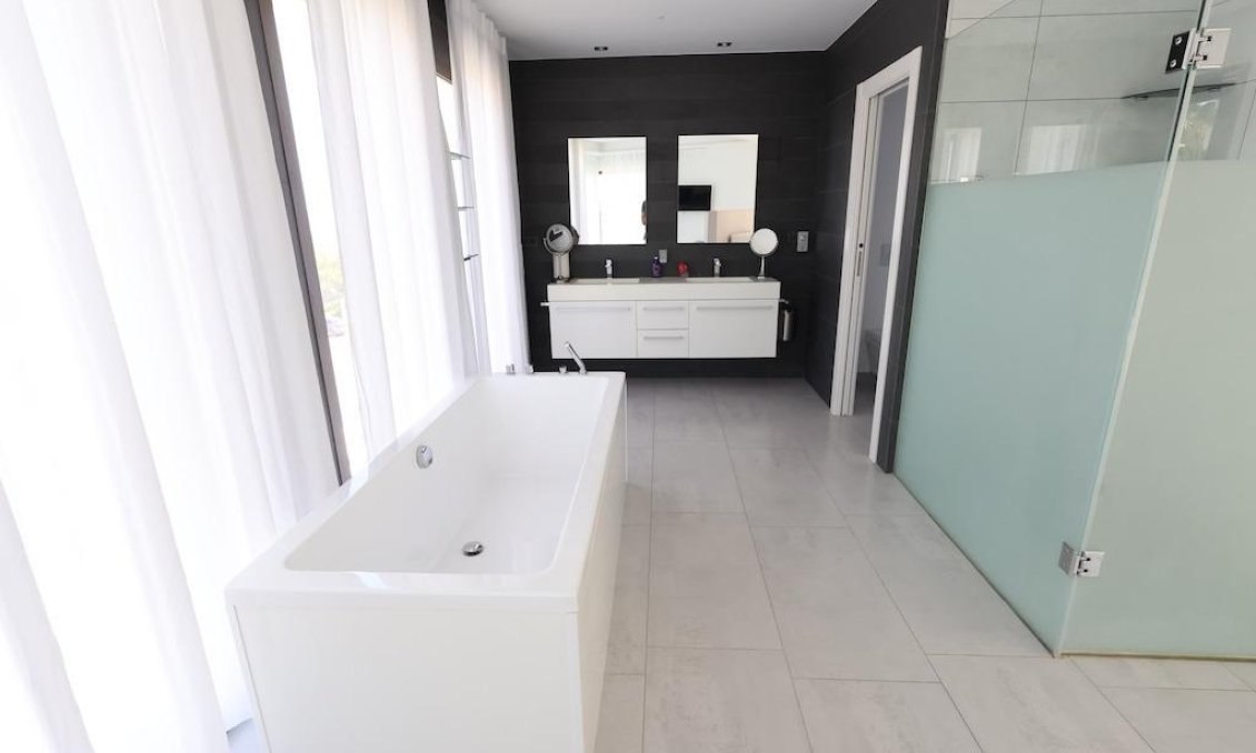 Segunda mano - Villa -
Jávea - Costa Blanca