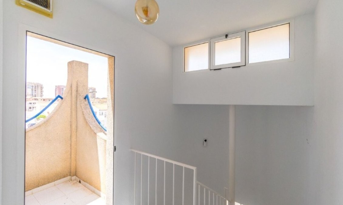 Segunda mano - Quad House -
Torrevieja - La Rosaleda