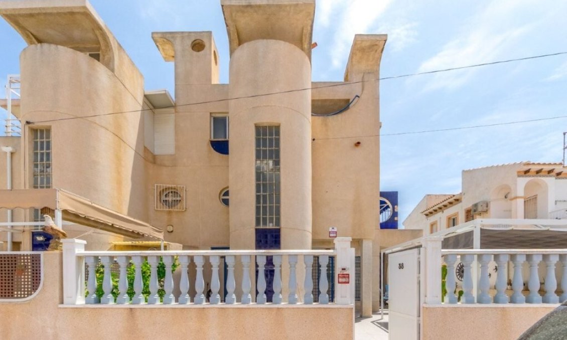 Segunda mano - Quad House -
Torrevieja - La Rosaleda