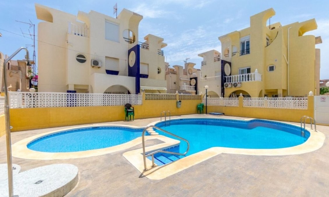 Segunda mano - Quad House -
Torrevieja - La Rosaleda