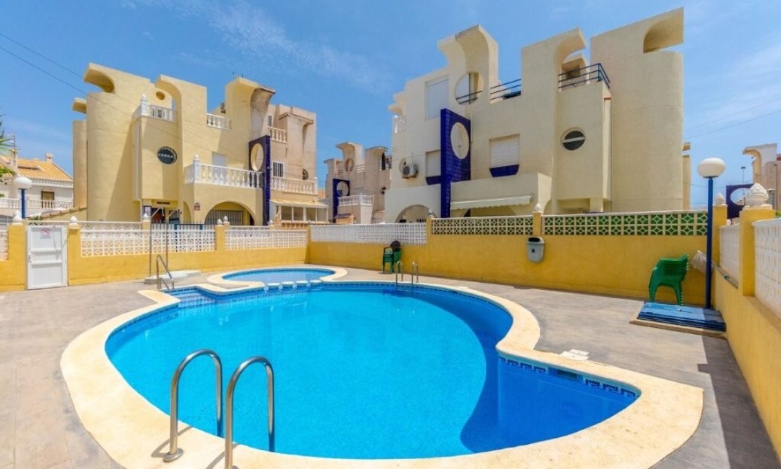 Segunda mano - Quad House -
Torrevieja - La Rosaleda
