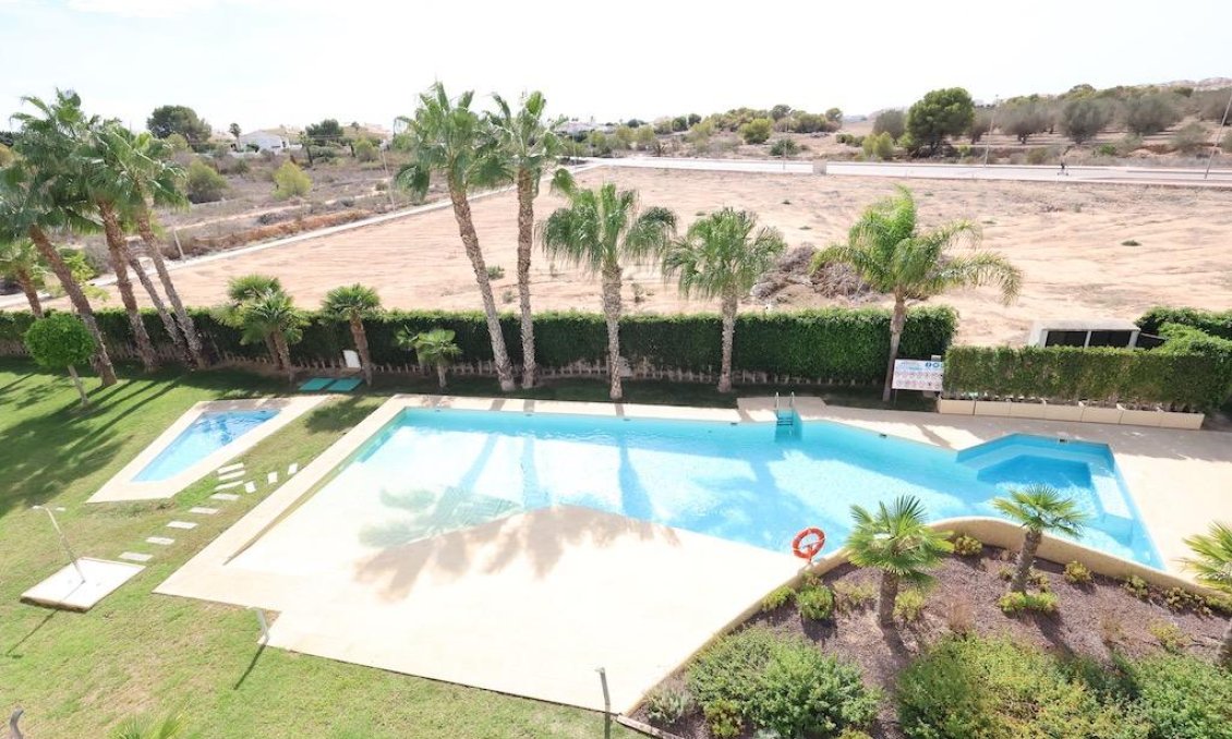 Segunda mano - Apartamento -
Orihuela Costa - Costa Blanca