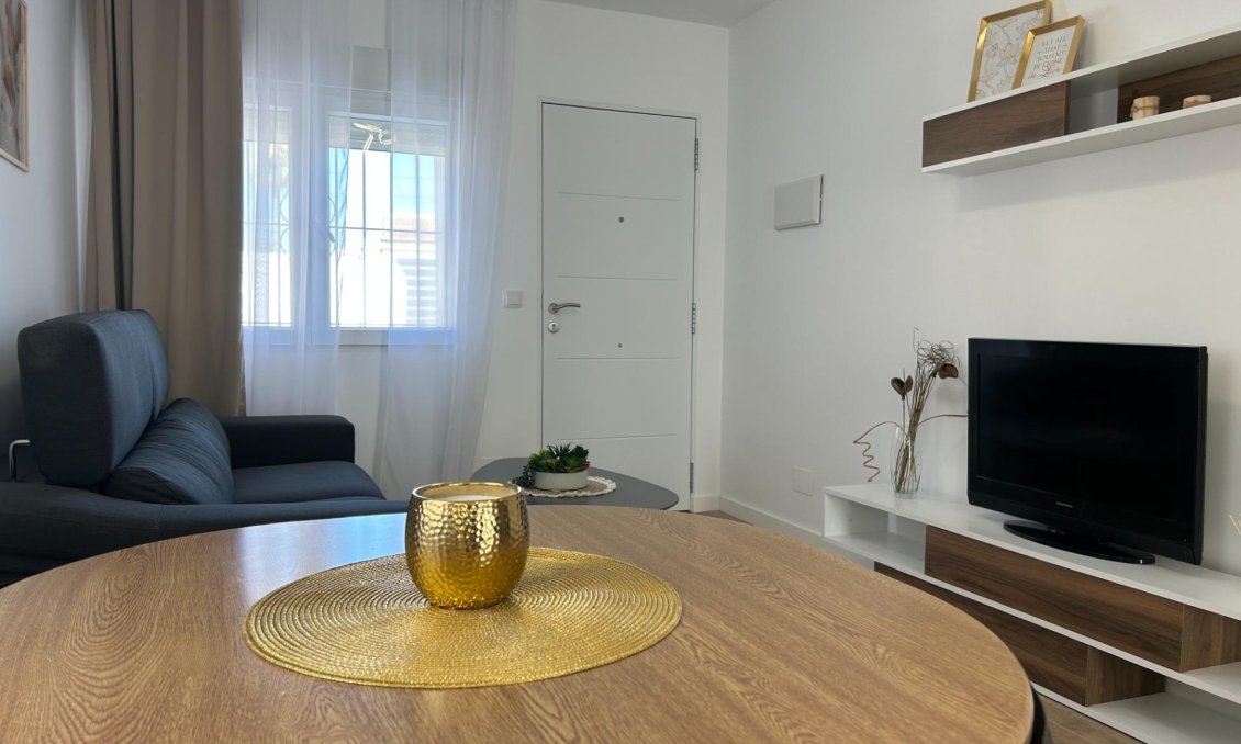Segunda mano - Bungalow -
Torrevieja - El Chaparral