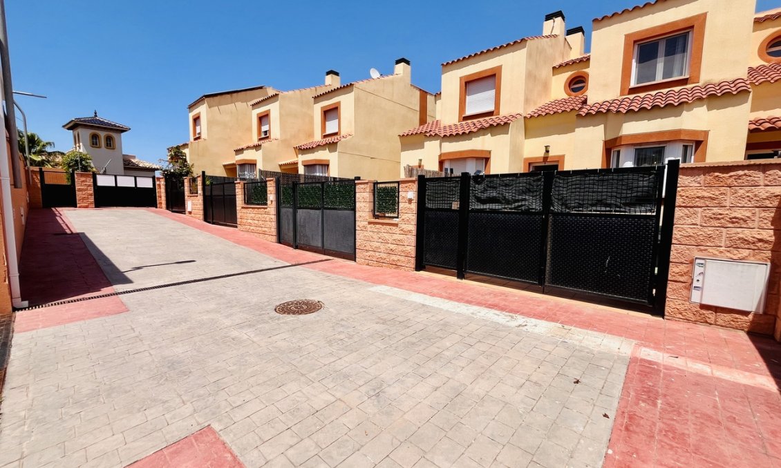 Segunda mano - Town House -
Cabo Roig - Costa Blanca