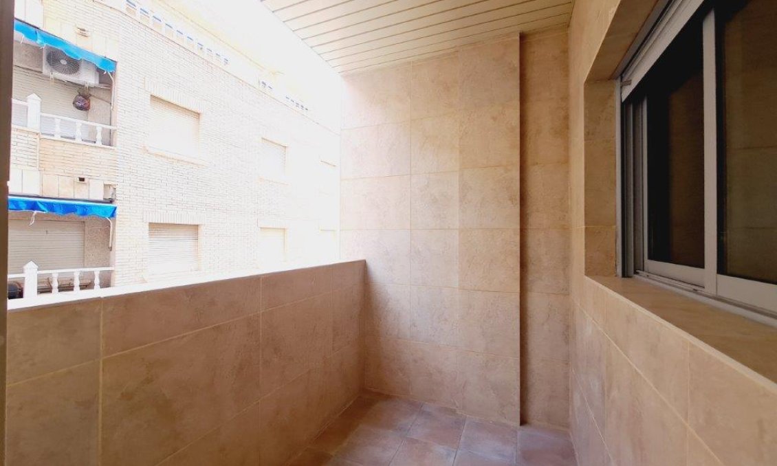 Wiederverkauf - Wohnung -
La Mata - Costa Blanca