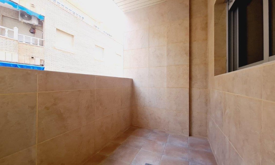 Wiederverkauf - Wohnung -
La Mata - Costa Blanca