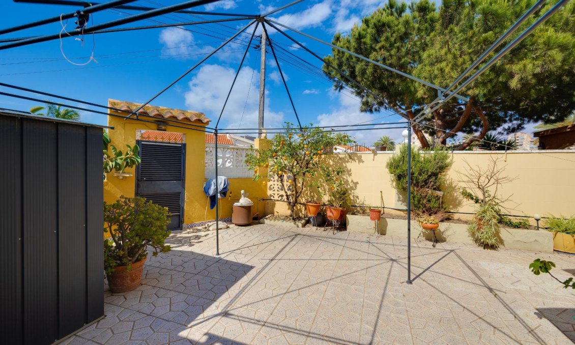 Segunda mano - Villa -
Torrevieja - Los Angeles