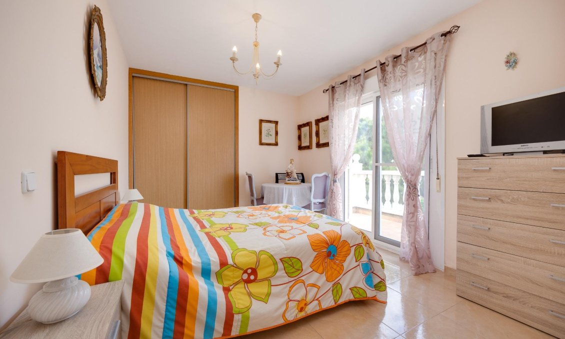 Segunda mano - Villa -
Torrevieja - Los Angeles