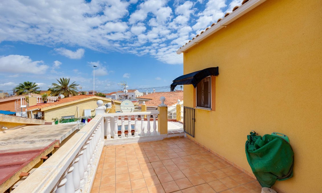 Segunda mano - Villa -
Torrevieja - Los Angeles
